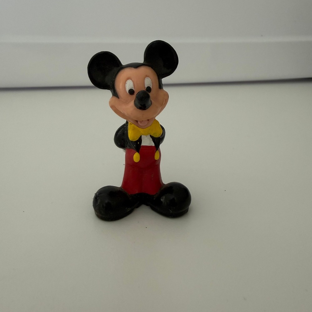 Vintage Disney Mickey Mouse PVC Figurine‎ Yellow Bow Tie Red Pants 915 201